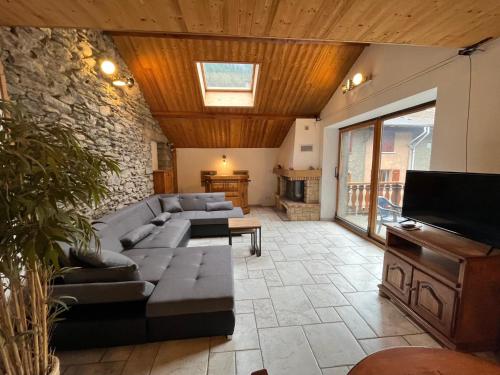 Appartement 14 personnes avec balcon et terrasse au cœur de Val Cenis Lanslebourg, proche commerces - FR-1-508-258