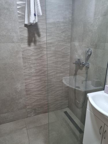 Koupelna v ubytování Apartment MareMare Budva
