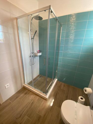 Ένα μπάνιο στο AZUR Apartments Alsóörs