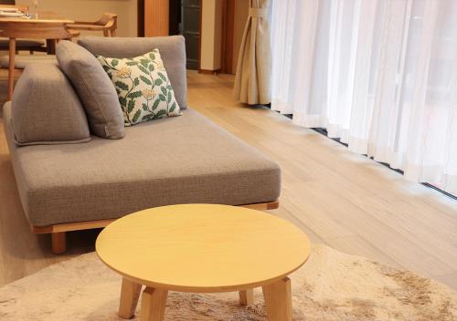 Ruang duduk di Villa ISE shima