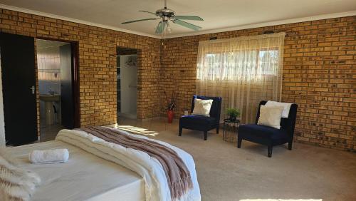 Kwa Mimi Guesthouseにあるベッド