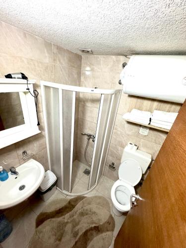 Et badeværelse på Apartmani 23