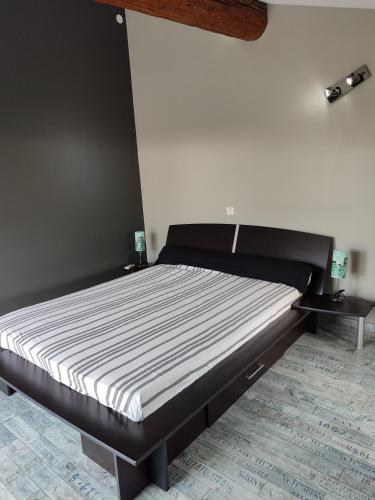 Photo de la galerie de l'établissement Petite maison de village, à Ferrals-lès-Corbières