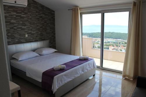 Panoramic studio apartment