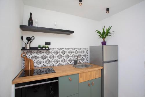Sea view studio apartment