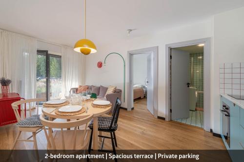 Stylish 2-Bedroom With Large Terrace, Near Forest Park & Beach, Child-Friendly Location
