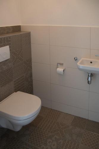 Ένα μπάνιο στο Groepsaccommodatie Kom in de Bedstee Sprookje