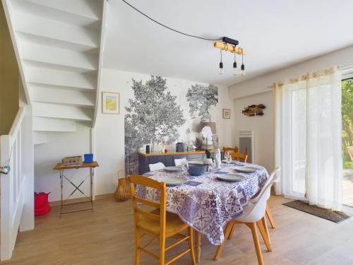 Maison pour 6 adultes,1 enfant - piscine collective