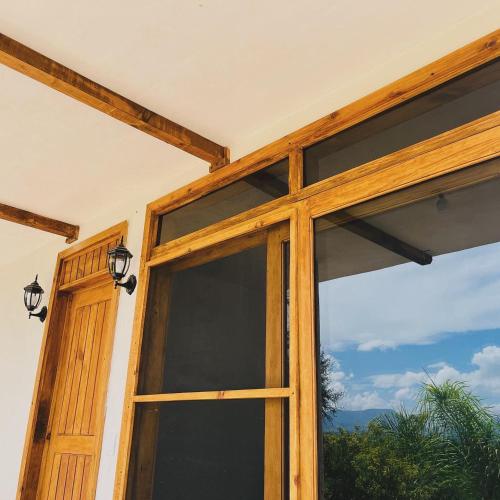 Un balcón o terraza en Cabaña Donatos