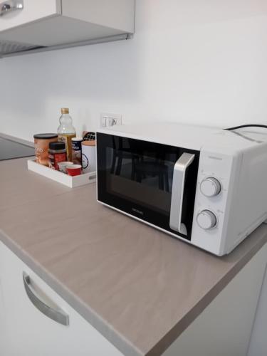 Köök või kööginurk majutusasutuses Piazza Roma apartment next como lake and station by revenue house