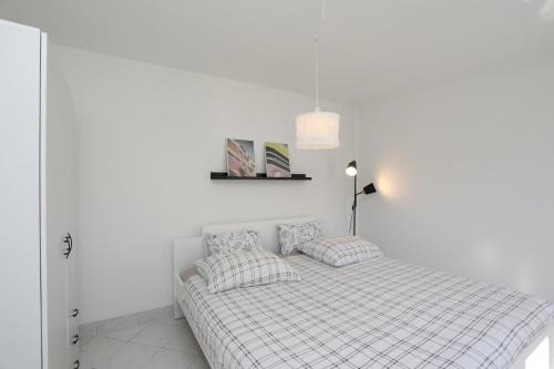 Sea view studio apartment