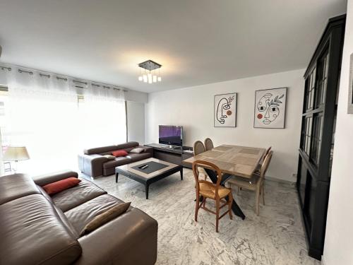 Photo de la galerie de l'établissement Bel Appartement quartier Carlton FAU1915, à Cannes