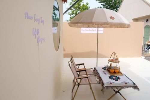 Αίθριο ή υπαίθριος χώρος στο นานาก๋างโต้ง คาเฟ่&Glamping