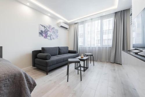 Gallery image of Sweet tiny top center space in Varna City