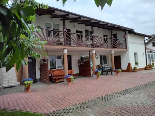 Noclegi na Cichej - Łosiówka