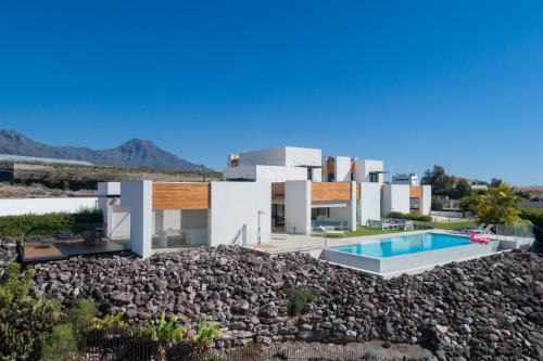 Karat villa playa paraiso