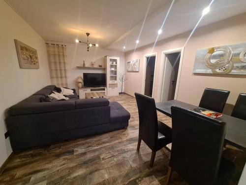 Apartments Sain with garden terrace near the beach