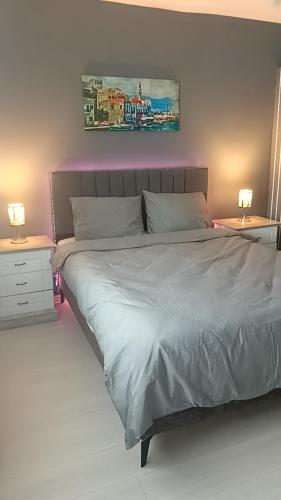 Postel nebo postele na pokoji v ubytování Nadir Home Konaklama
