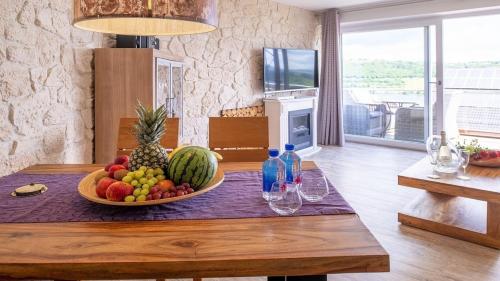 Jídlo v apartmánu nebo okolí