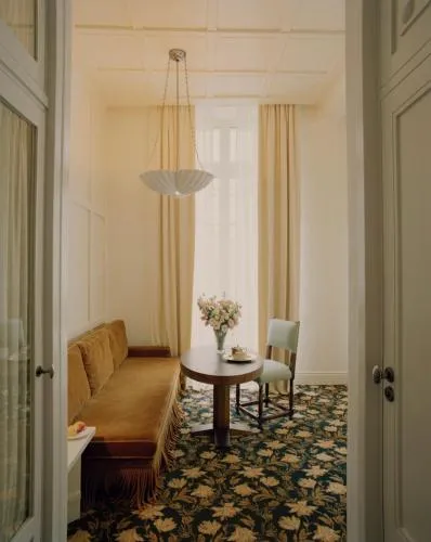Château Voltaire photo 13