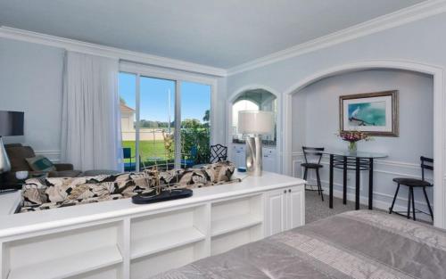 Fotografie z fotogalerie ubytování Windsor Lodge Unit 3 close to the Beaches Siesta Key v destinaci Osprey