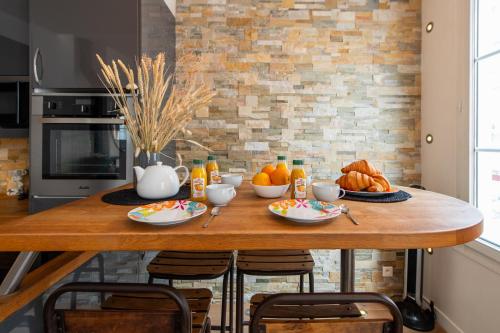 Amazing loft in the vibrant area near the famous Bastille's Place