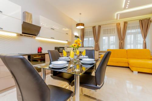 Luxury Apartment with balcony and sauna 1055 Budapest, Szalay utca 3 kép - 3