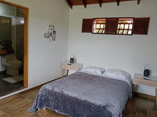 Letto o letti in una camera di Hermosa Villa La Laja Rionegro