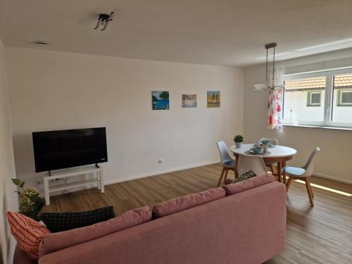 Μια τηλεόραση ή/και κέντρο ψυχαγωγίας στο Apartements WaWohnen