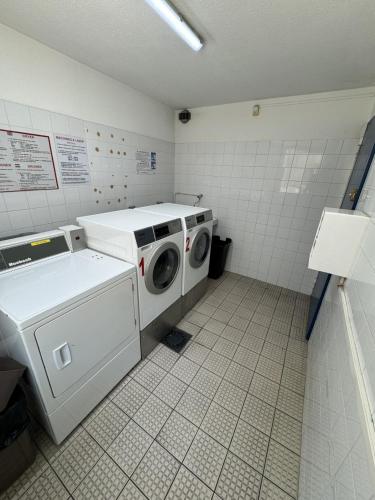 Studio vieux Avignon et Parking