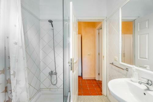 Bilik mandi di Villa Colliure