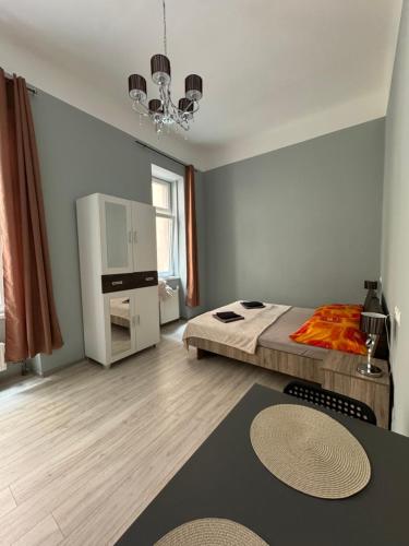 Ένα ή περισσότερα κρεβάτια σε δωμάτιο στο Boomerang Hostel