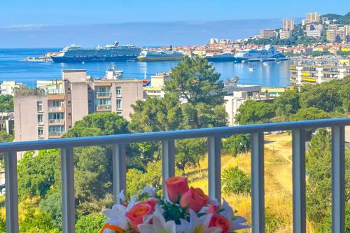 Appartement climatisé & wifi 4 pièces 110 m & terrasse vue mer pour 4 pers