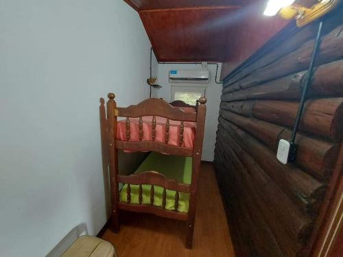 Palanda nebo palandy na pokoji v ubytování Quinta La Soñada