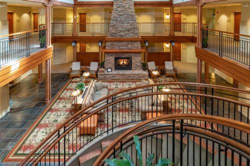 an overhead view of a hotel lobby with a fireplace at Avila Village Inn in Avila Beach