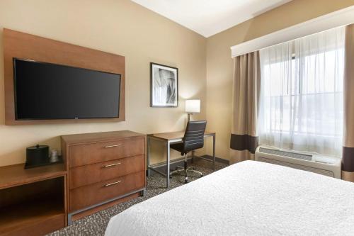 Ένα ή περισσότερα κρεβάτια σε δωμάτιο στο Best Western Plus Surprise-Phoenix NW