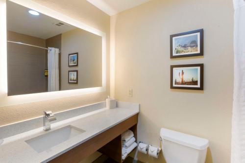Ένα μπάνιο στο Best Western Plus Surprise-Phoenix NW