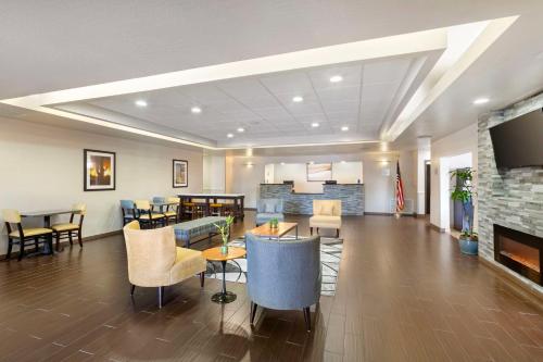 Χώρος καθιστικού στο Best Western Plus Surprise-Phoenix NW