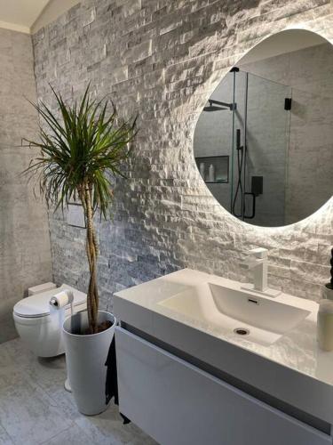 Ένα μπάνιο στο Nordic minimalist