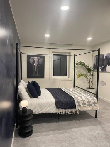 Ένα ή περισσότερα κρεβάτια σε δωμάτιο στο Nordic minimalist