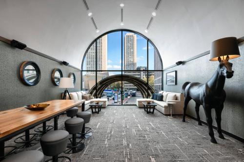 Boston Marriott Long Wharf Image