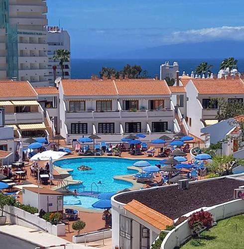 Apartamento Elisa en Garden City con piscina climatizada