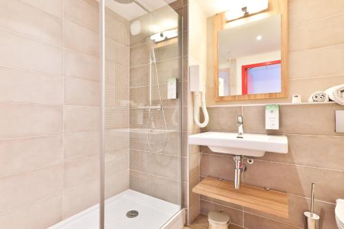 Bilik mandi di Kyriad Pontarlier