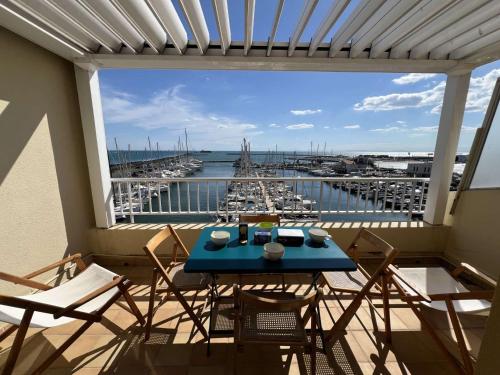 Studio-Cabine 23m², Clim, Parking, Lave-Linge, Cap d'Agde - FR-1-702-67