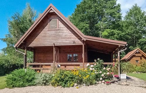 Gorgeous Home In Zalewo With Lake View