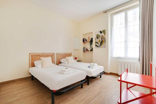 Photo de la galerie de l'établissement Charming apartment - 2BR-6P - Sainte-Marguerite, à Paris