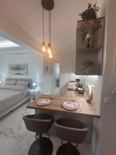 Maddie's Apartment