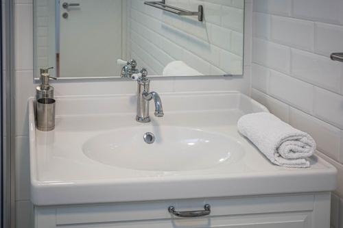 Φωτογραφία από το άλμπουμ του Holiday Home Saint Anthony - Heated pool σε Velika Cista
