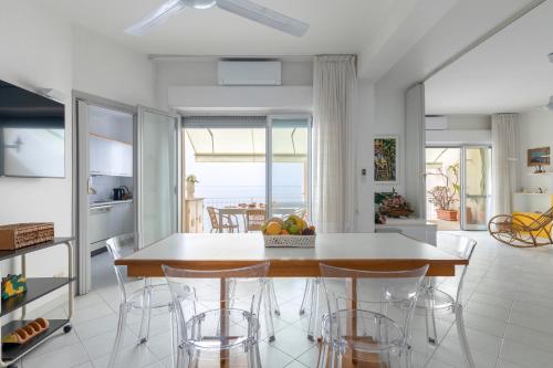 Μια τηλεόραση ή/και κέντρο ψυχαγωγίας στο A pearl on the sea
