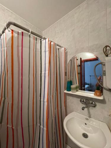 Ένα μπάνιο στο Apartman Lola